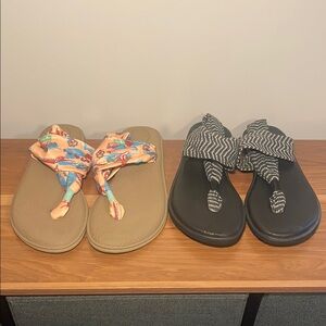 2 pairs of women’s Sanuk yoga sling sandals